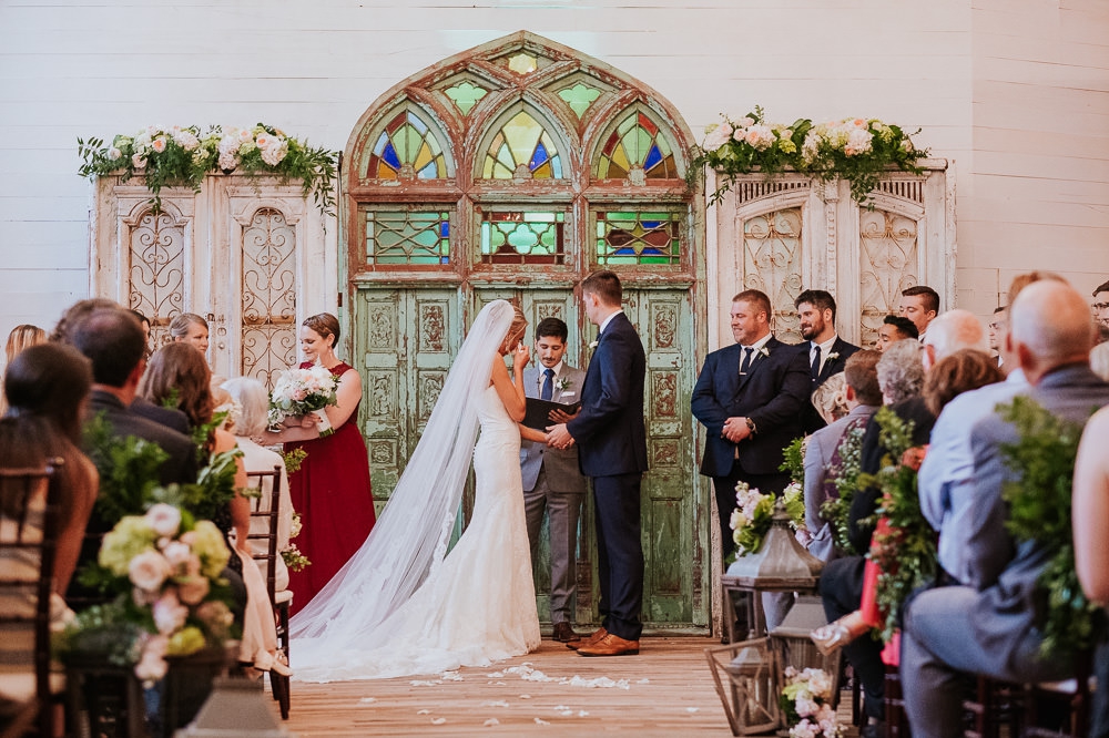 the-ravington-wedding-venue-photography-vinson-images-bride-tear