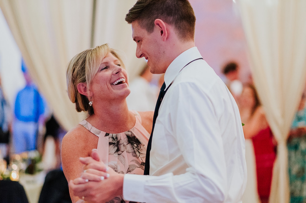 the-ravington-wedding-venue-photography-vinson-images-groom-mom-dancing