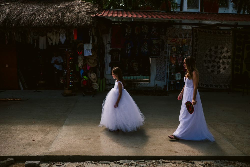 destination-wedding-photography-tulum-mexico-wedding-photography-vinson-images-city-walk