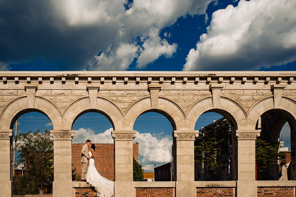 Pittsburg-kansas-wedding-photography-vinson-images-bride-groom-portrait-arches