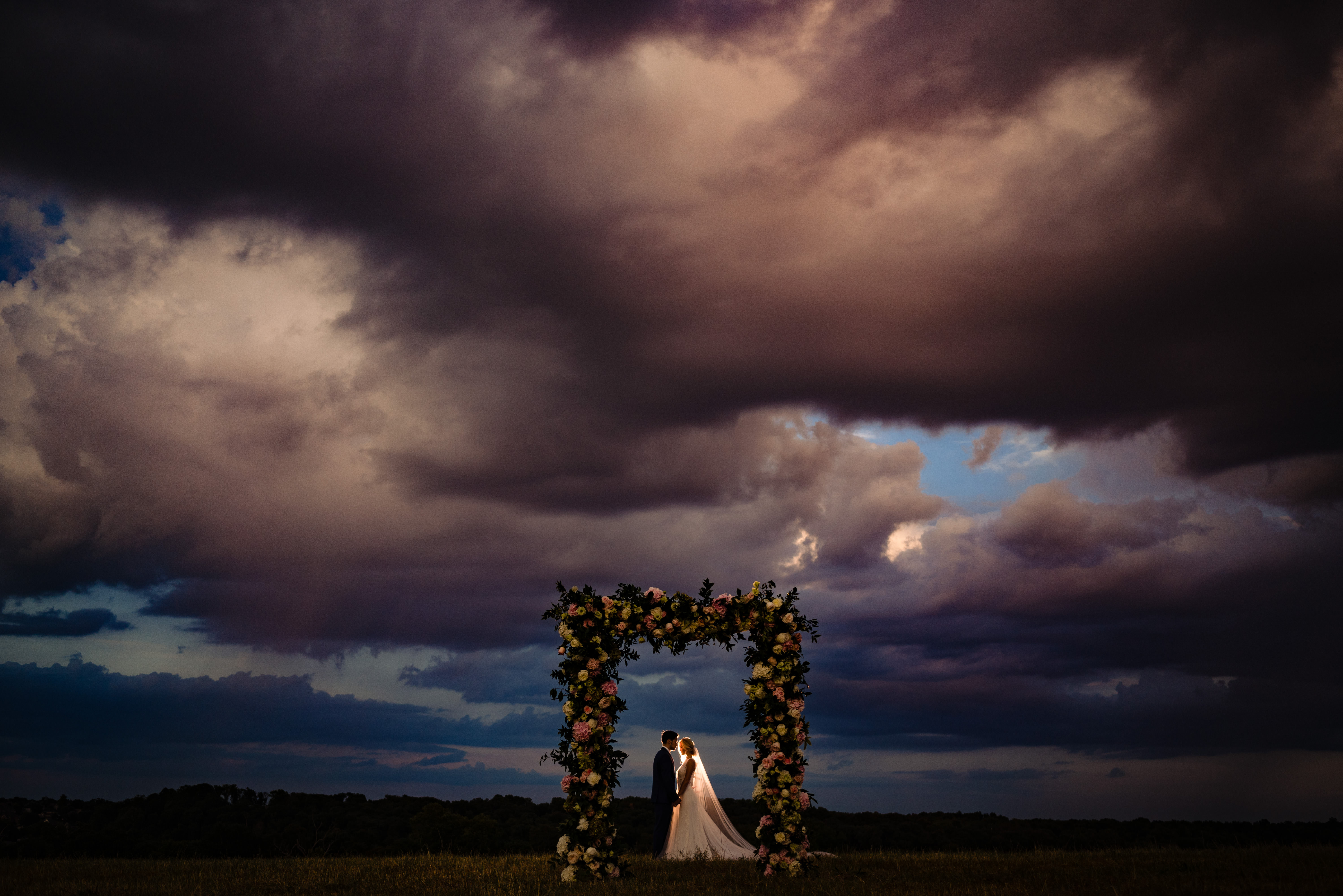 Osage-house-wedding-venue-cave-springs-arkansas-photography-she-said-yes-bridal-pigmint
