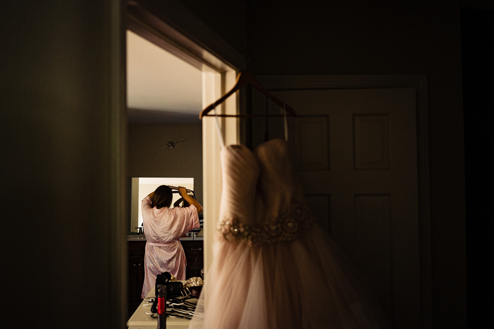 Garfield-Arkansas-wedding photography-backyard-wedding-northwest-arkansas-vinson-images-hair-plu--dress