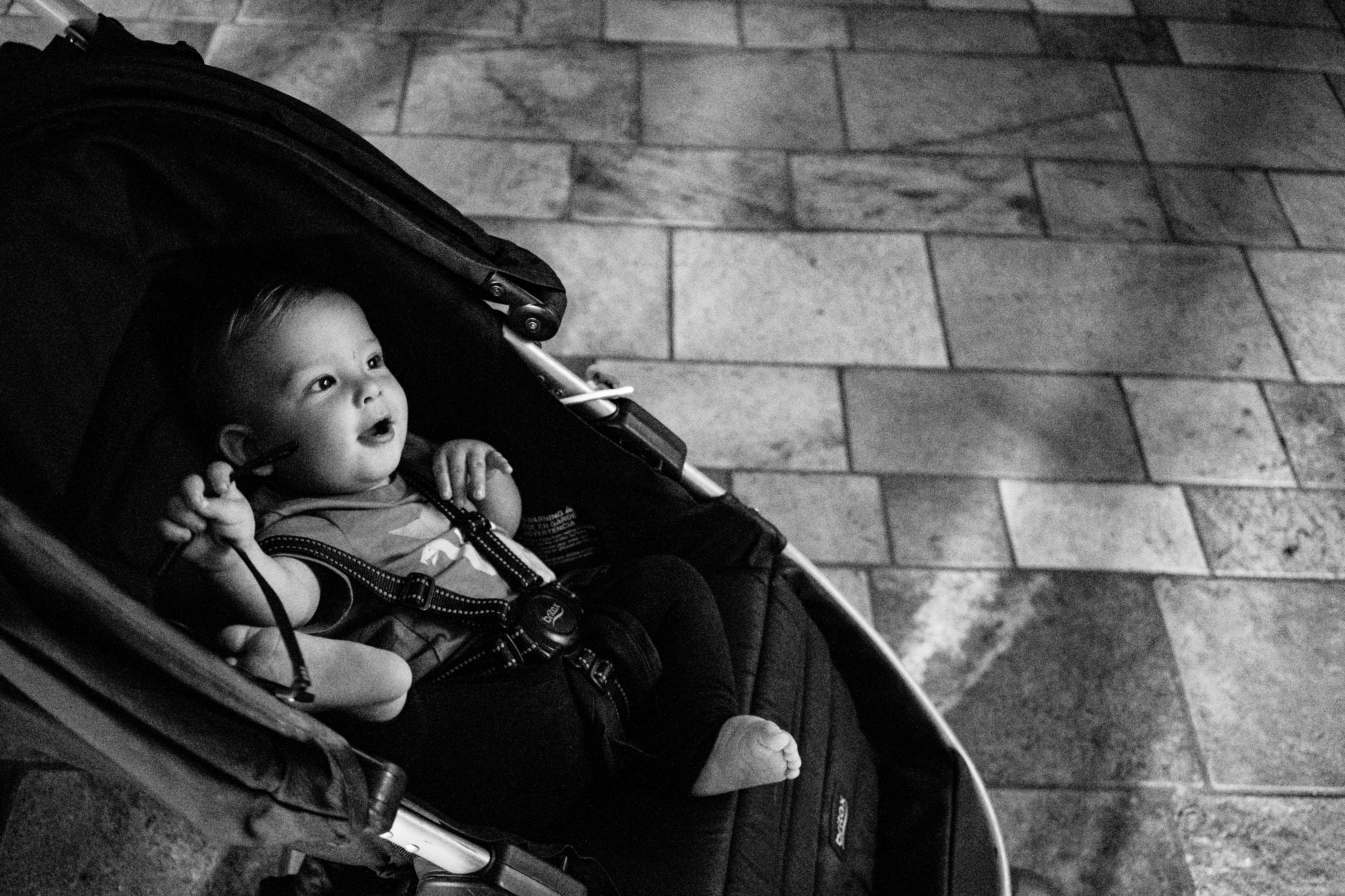Why-i-love-family-documentary-photography-car-seat