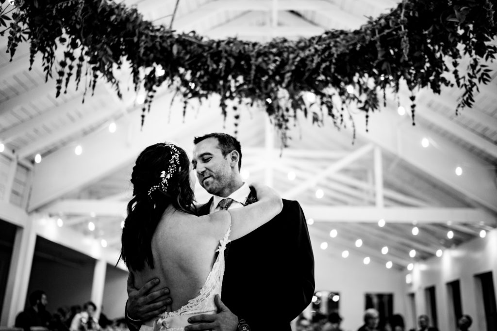 Kindred North Wedding - Northwest Arkansas Wedding - Vinson Images - first dance under chandelier